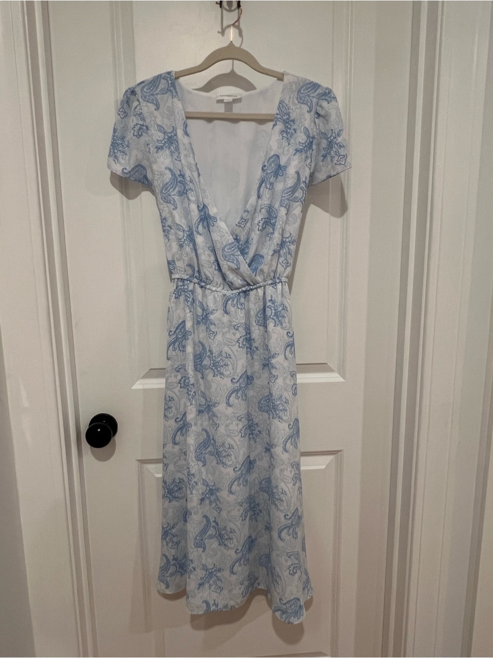 Morgan Taylor White Dress with Light Blue Paisley Print